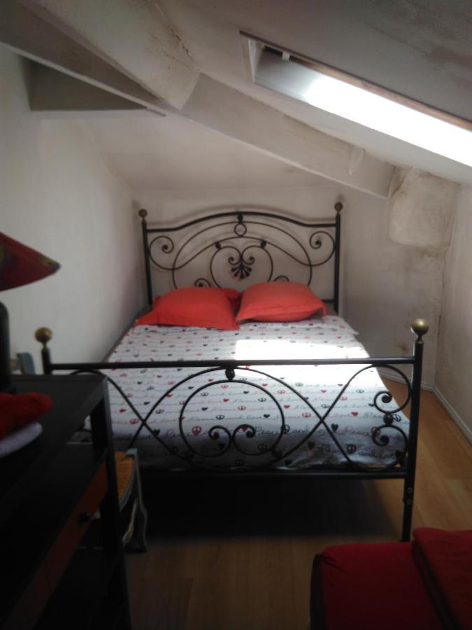 Crew Lighthouse Hostel Antibes Exterior foto