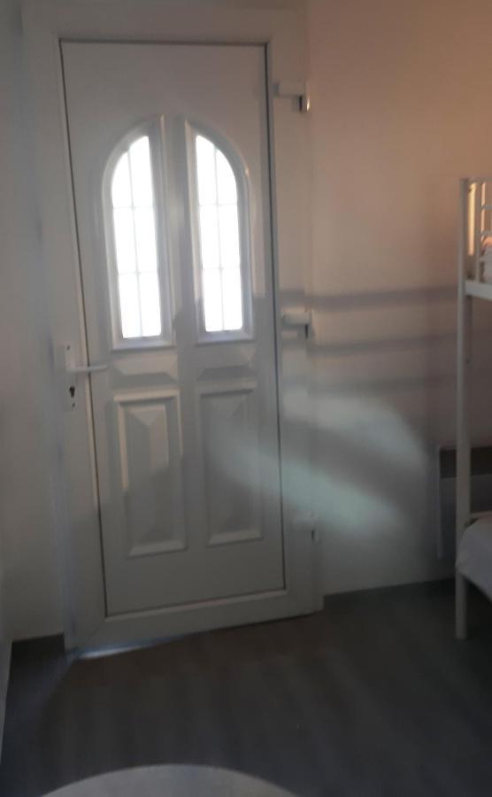 Crew Lighthouse Hostel Antibes Exterior foto