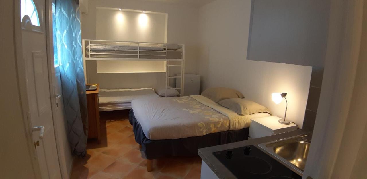 Crew Lighthouse Hostel Antibes Exterior foto