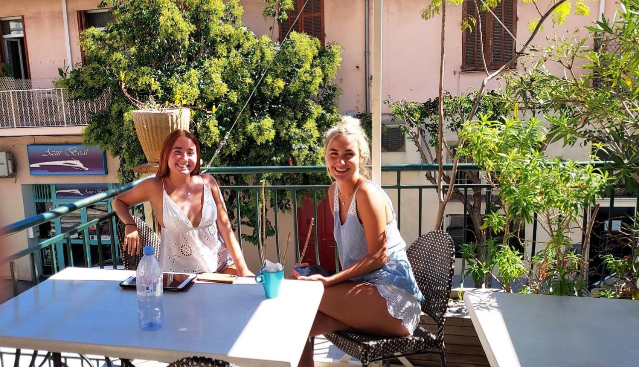 Crew Lighthouse Hostel Antibes Exterior foto