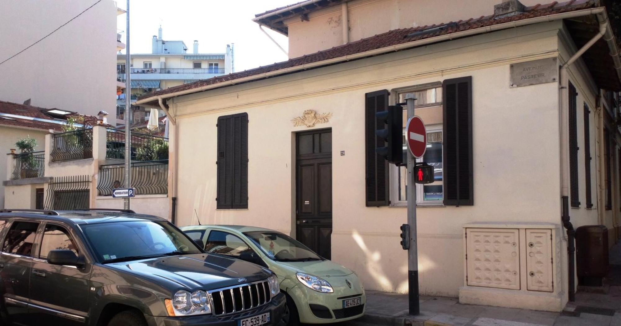 Crew Lighthouse Hostel Antibes Exterior foto